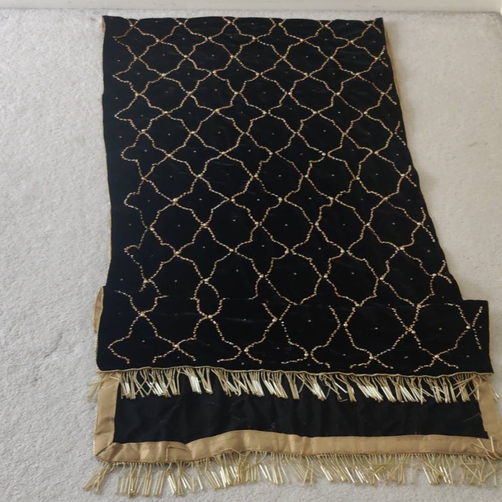 Velvet Shawl
